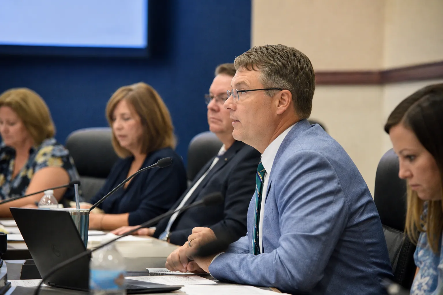 AI-generated illustration of the topic: Noblesville board approves INDOT right-of-way at Hazel Dell as Ind. 32 widening heads toward 2027–29 construction